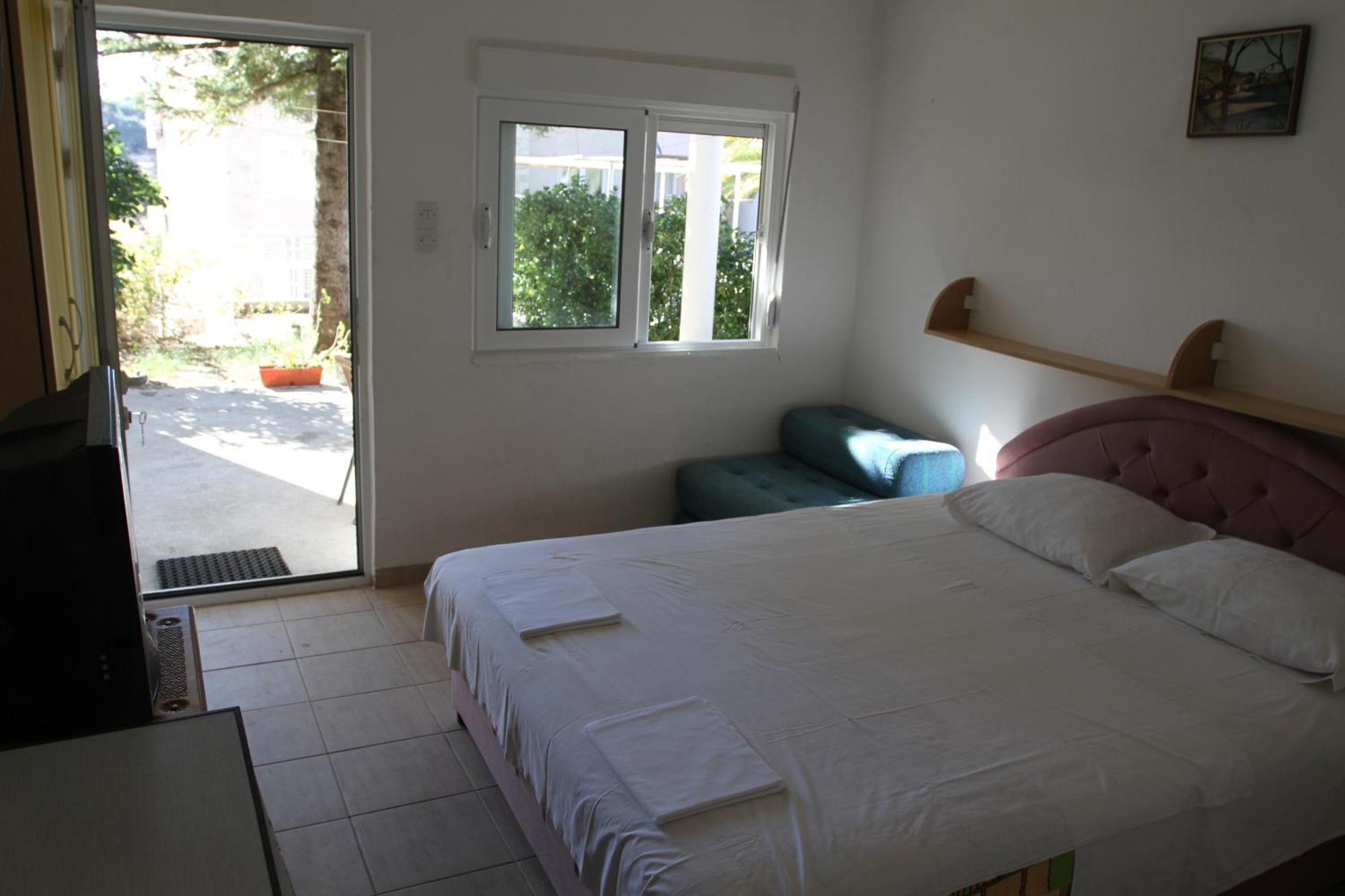 Apartments Popovic Petrovac Exterior foto